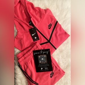 women’s Nike tech sweatsuit